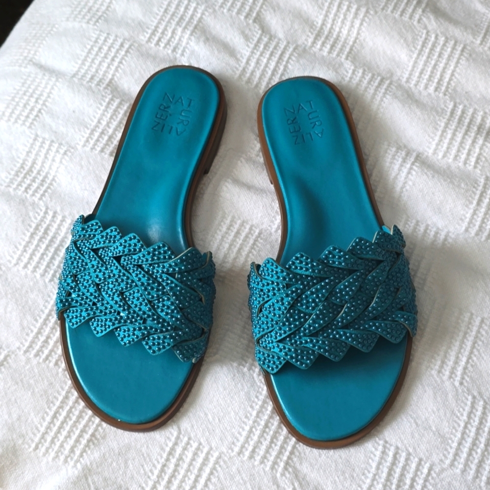 Naturalizer Frernanda beaded flat 9w